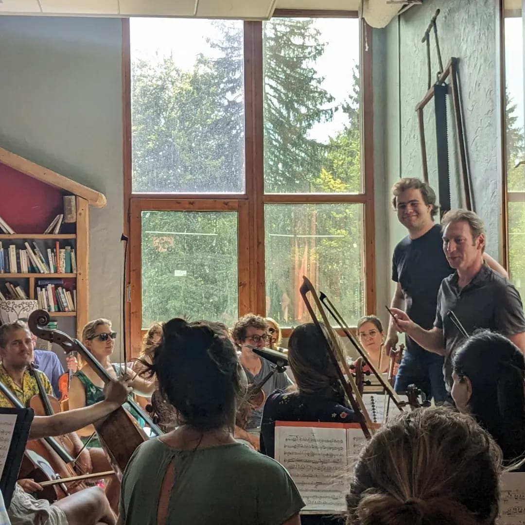6è Académie de direction d’orchestre du Festi’Val d’Arly 2024 du 7 au 11 août<br />
avec Aurélien Azan Zielinski, Professeur à l’HEMU de Lausanne.